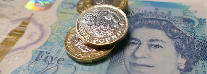 £5 note and some coins